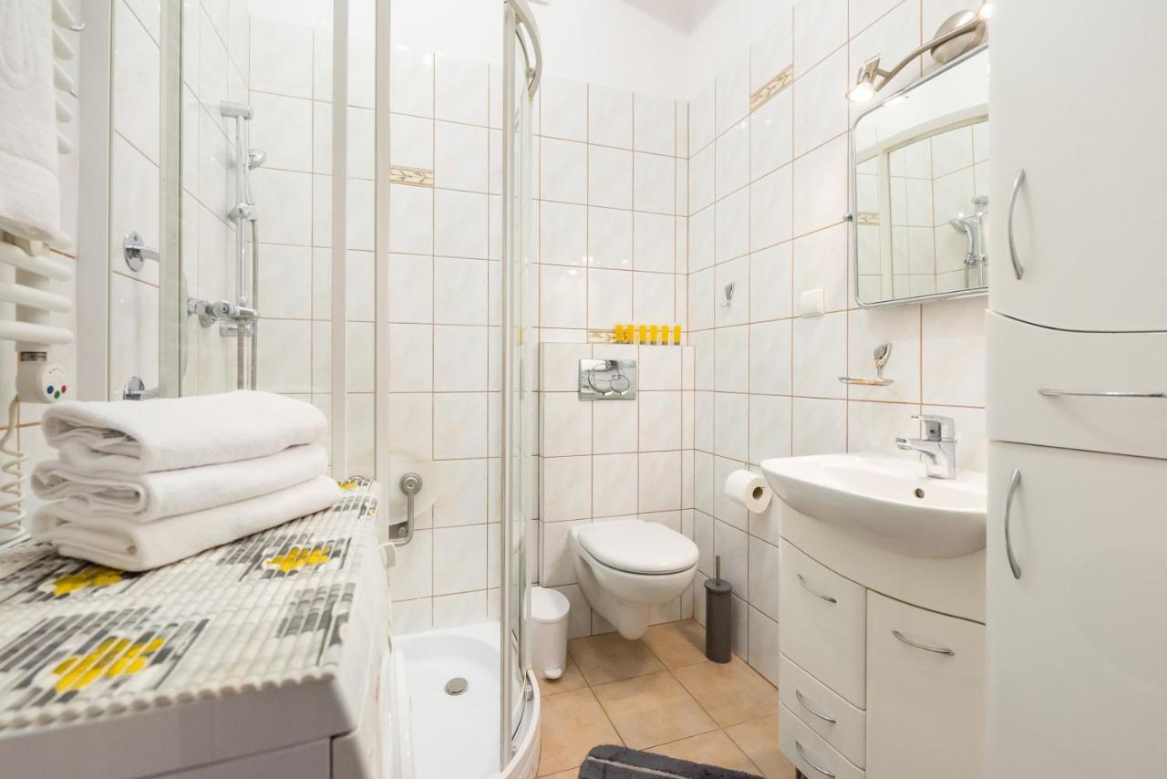 Plac Zbawiciela 3-Bedroom Apartment Varšava Exteriér fotografie
